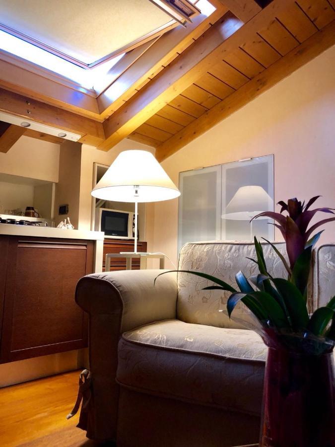 Il Sasso Bianco Bb Appartement Comerio Buitenkant foto