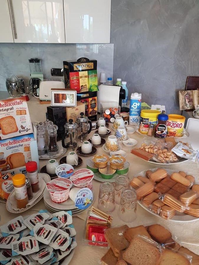 Il Sasso Bianco Bb Appartement Comerio Buitenkant foto